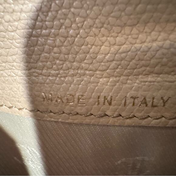 Chanel Vintage Beige Leather Wallet Clutch Authentic CC Logo Snap Closure - Picture 12 of 15